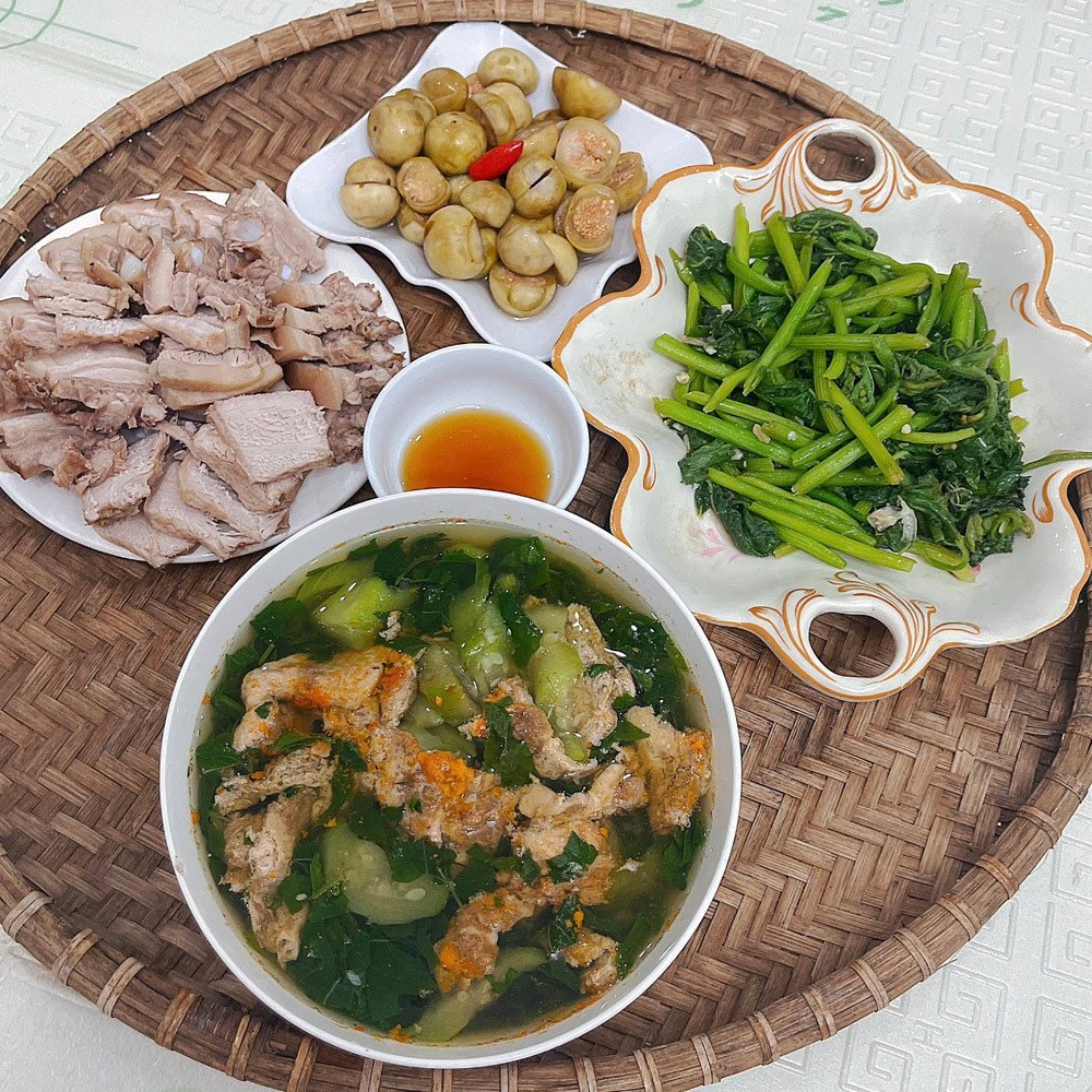 Những mâm cơm chồng nấu khiến Vui cảm nhận được niềm hạnh phúc vô bờ