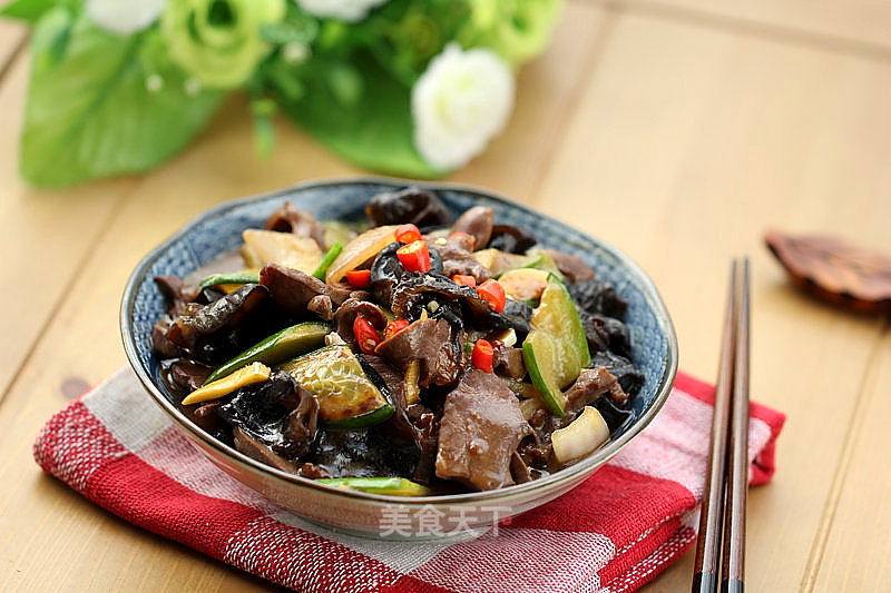 10 phút có ngay món tim heo xào cay thơm nức mũi, cực hợp ngày se lạnh - 4