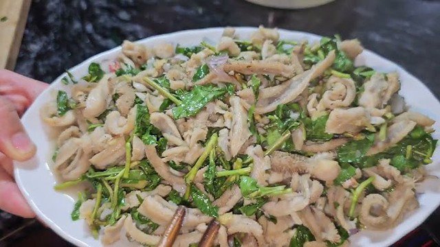 Dạ dày xào rau răm