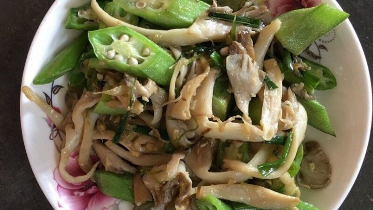 Món đậu bắp xào nấm