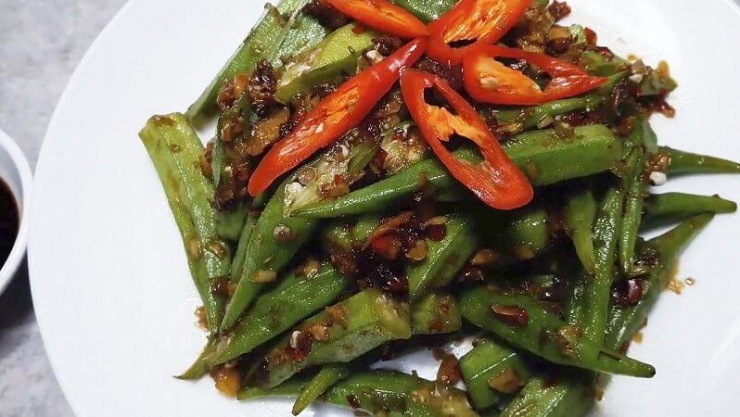 Món đậu bắp xào sả ớt