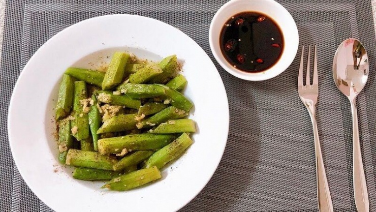 Món đậu bắp xào tỏi