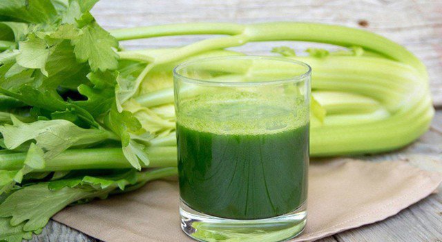 Nước ép lá cần tây