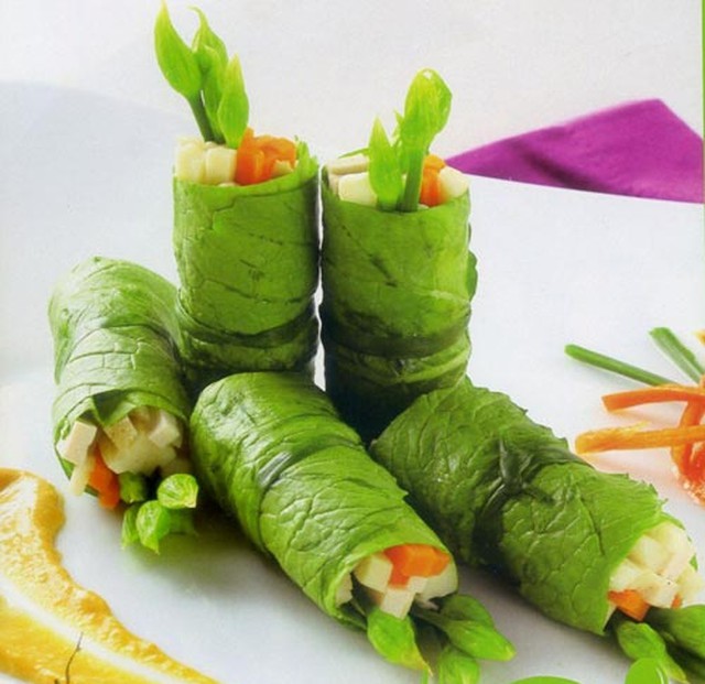 Cải cay cuộn chay