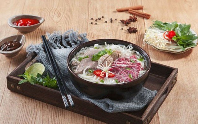 Có Nên Vắt Chanh Khi Ăn Phở? Khám Phá Cách Thưởng Thức Phở Của Người Hà Nội - 7