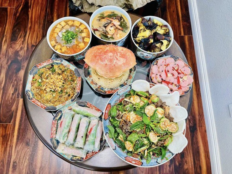 Mâm cơm Việt giản dị đầy bất ngờ của nữ diễn viên nổi tiếng giữa trời Tây - 5