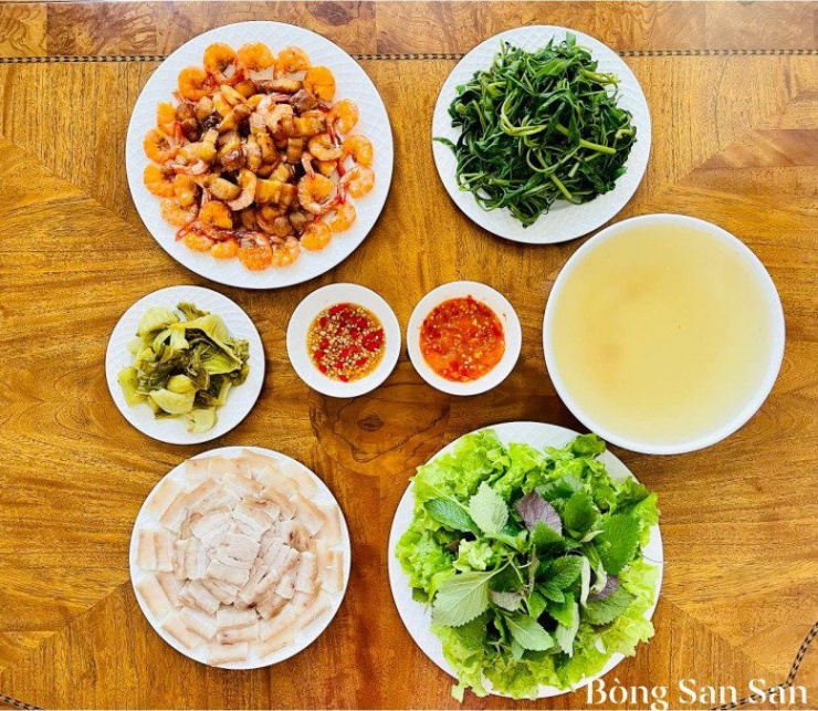 Mâm cơm Việt giản dị đầy bất ngờ của nữ diễn viên nổi tiếng giữa trời Tây - 7