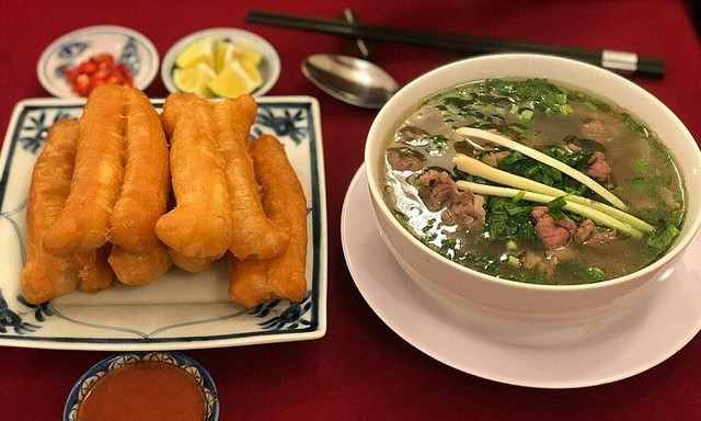 Có Nên Thêm Quẩy Khi Ăn Phở? Câu Chuyện Đằng Sau Thói Quen Đặc Biệt Này - 1