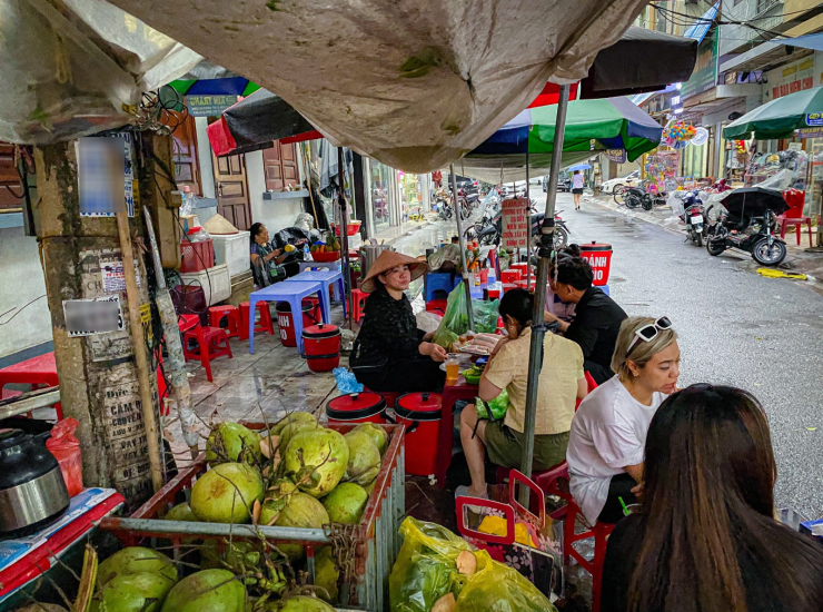 Quán chả sam nổi tiếng