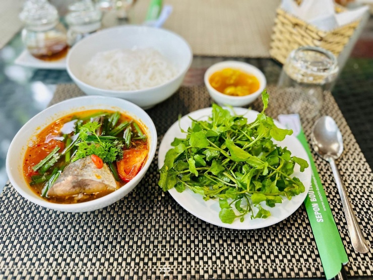 Rau liệt ăn sống hay chín đều ngon.