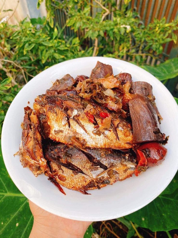 Món cá mòi kho hấp dẫn