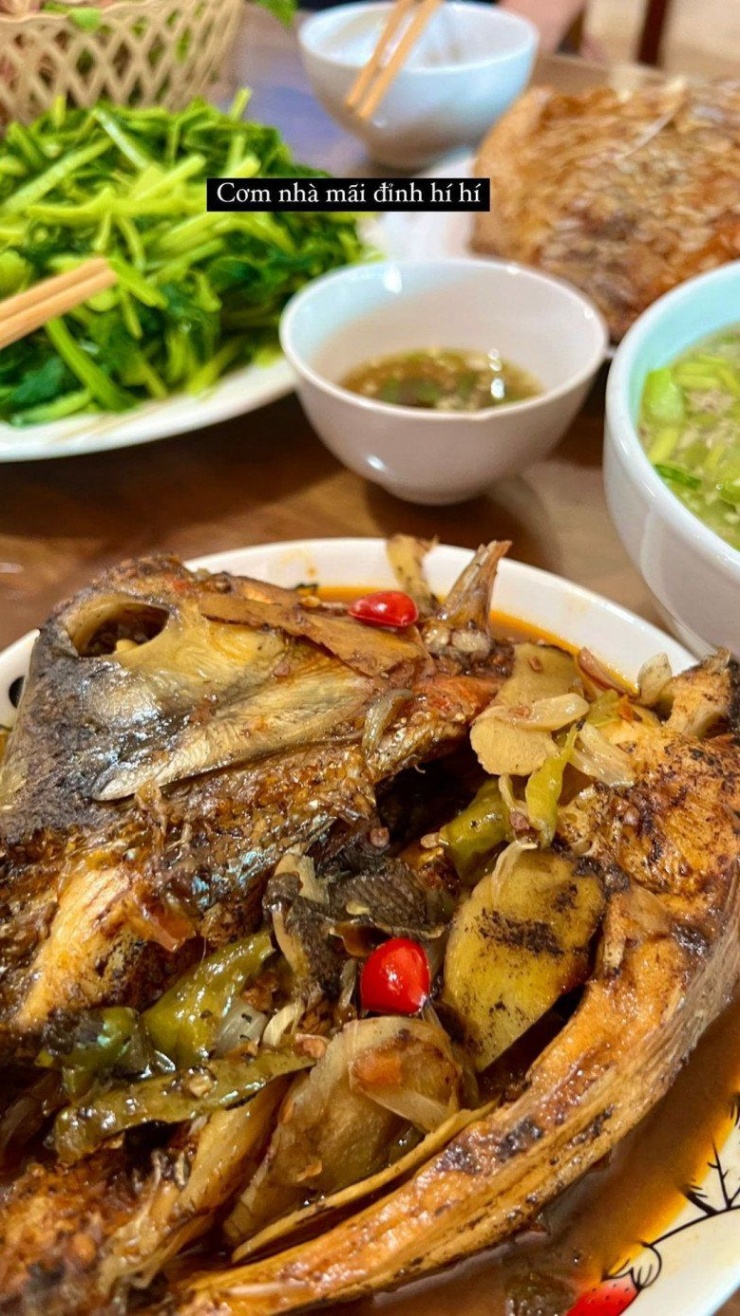 Đỗ Thị Hà có sở thích ăn uống giản dị, với những món ăn dân dã từ quê hương.