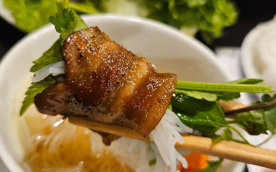 Món bún chả hấp dẫn