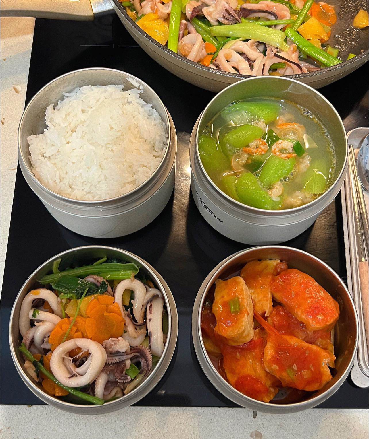 Canh mướp nấu tôm khô - Mực xào cần tỏi - Đậu phụ sốt cà chua