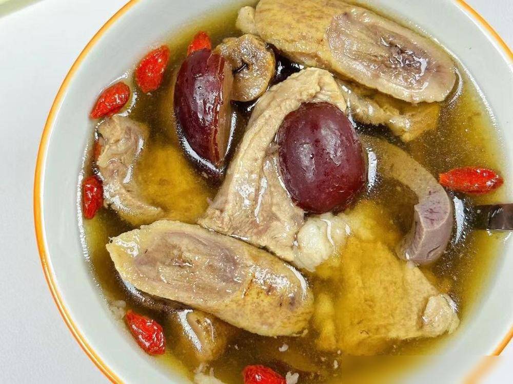 Canh cật heo kiểu Quảng Đông