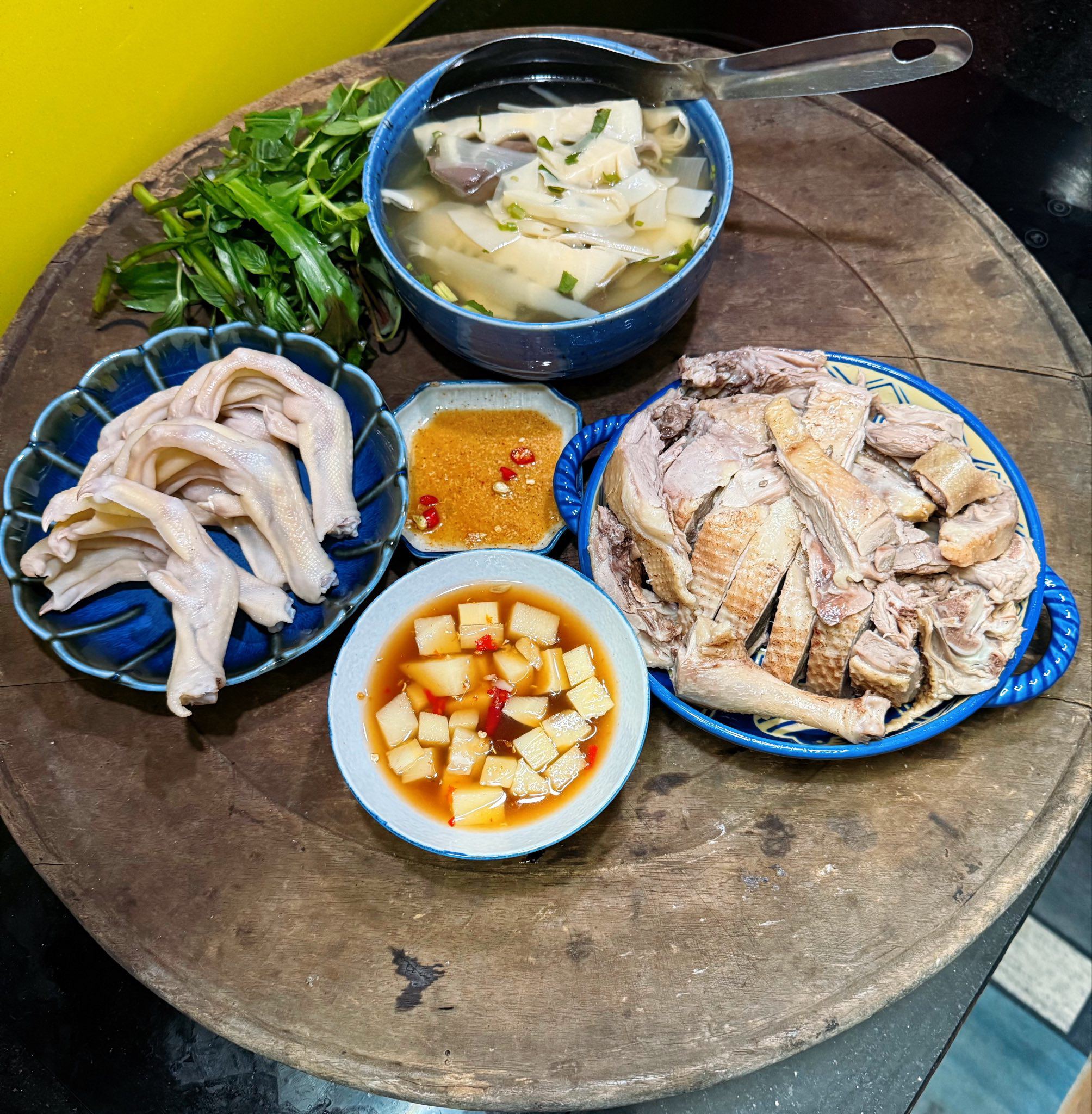 Ngan luộc - Chân ngan luộc - Canh măng