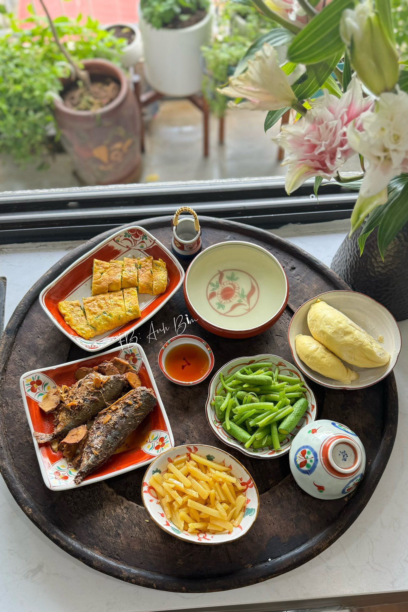 Khoải tây xào - Rau bí luộc - cá nục kho - Sầu riêng- Trứng rán