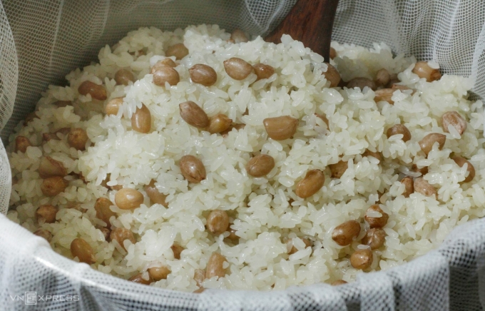 Xôi lạc truyền thống. Ảnh: Bùi Thủy