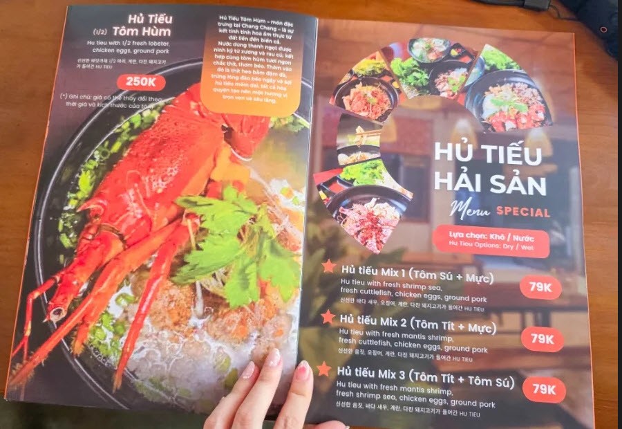 Bát hủ tiếu tôm hùm